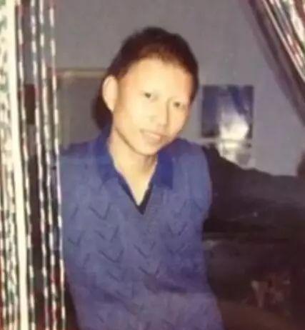 美女野兽组合 娱乐圈丑男美女恋爱故事 娱乐圈颜值与才华反差情侣_娱乐圈最丑男